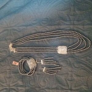 NWT 4 strand faux pearl set